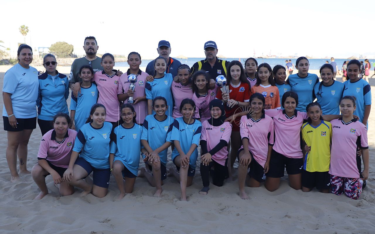 El CD La Espiguera, primer campeón de los autonómicos de fútbol playa