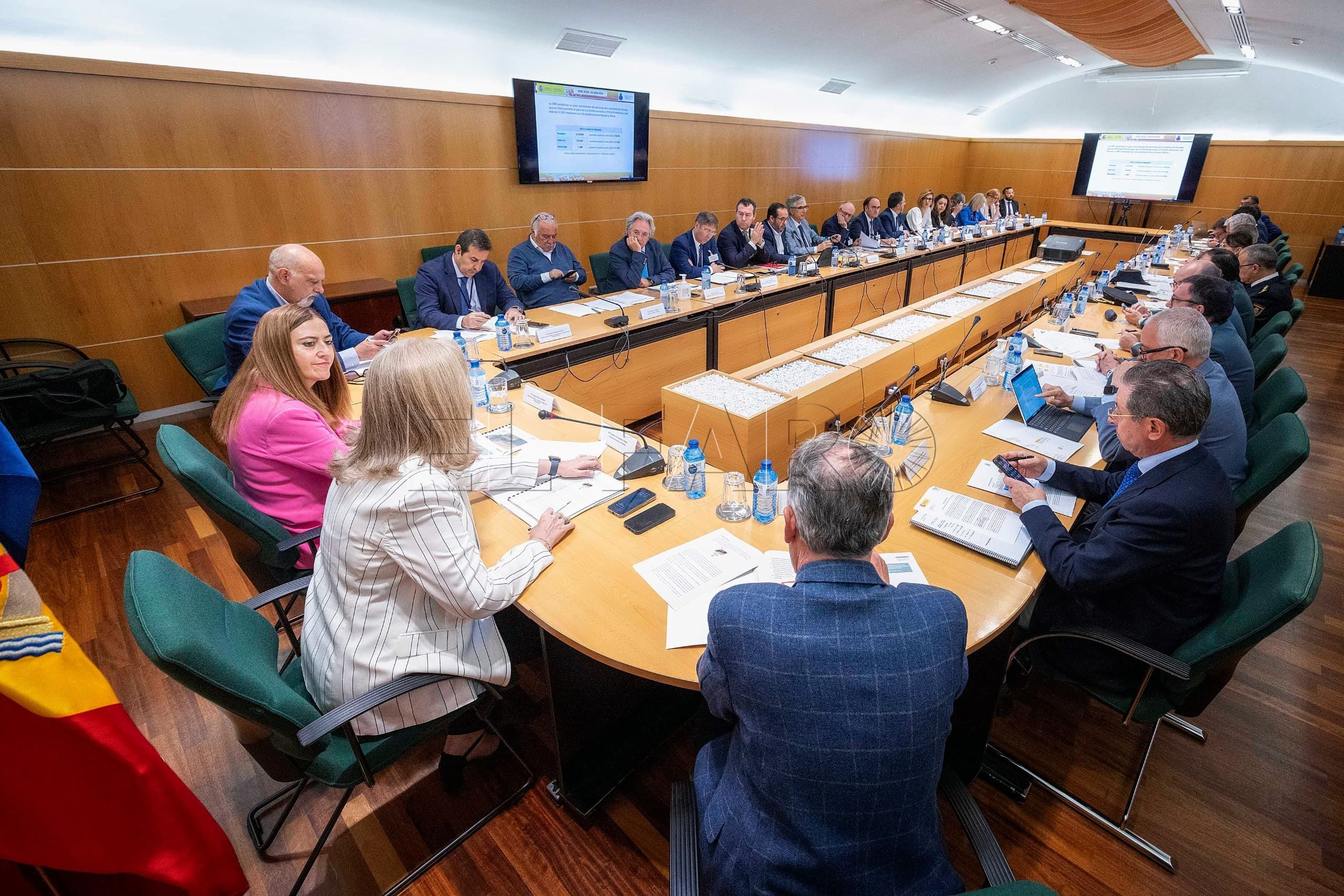 Moh asiste a la reunión para aprobar el plan especial para la Operación Paso del Estrecho 2024