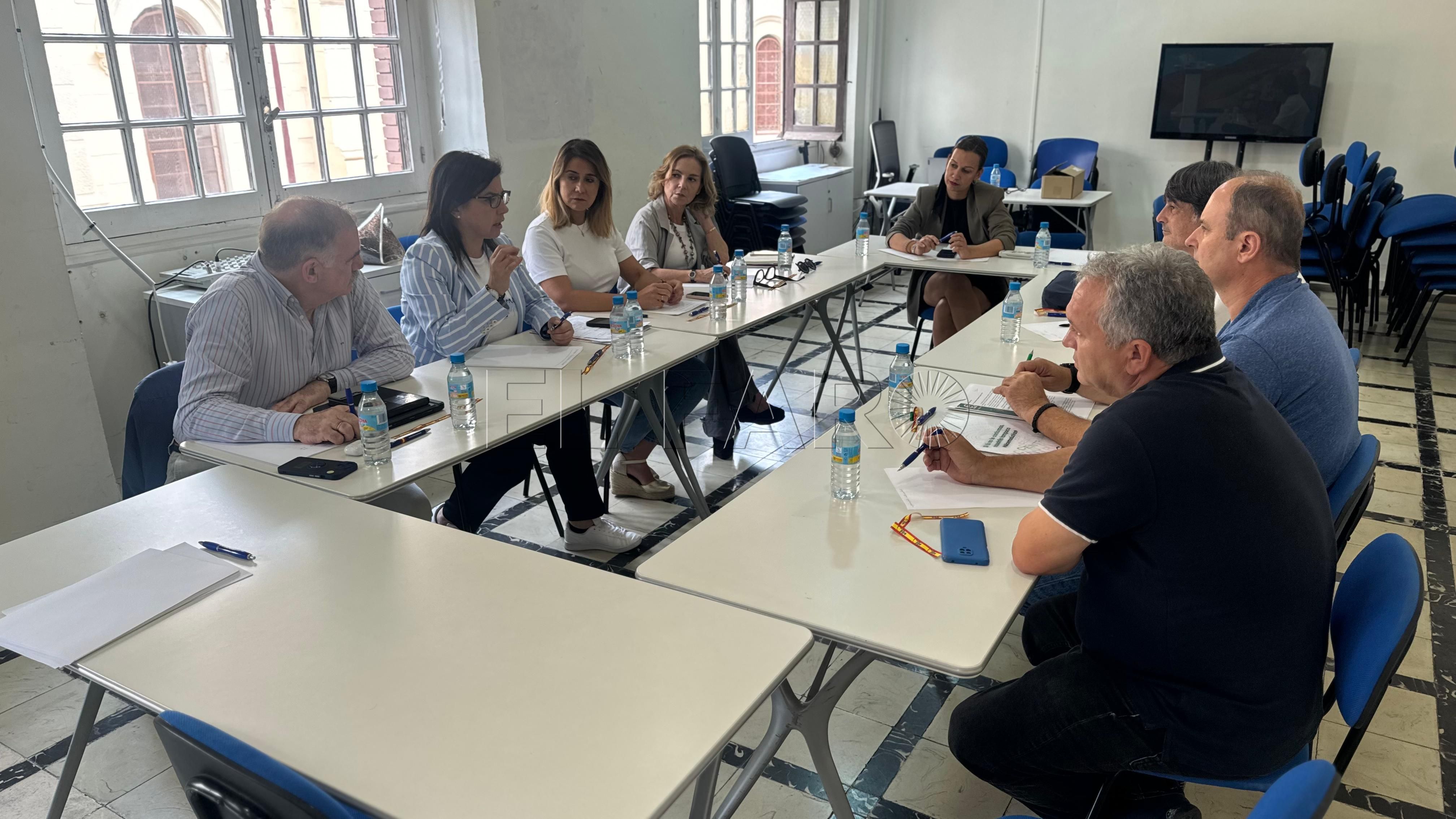 CSIF dice que los funcionarios de prisiones "es un colectivo olvidado" por Interior