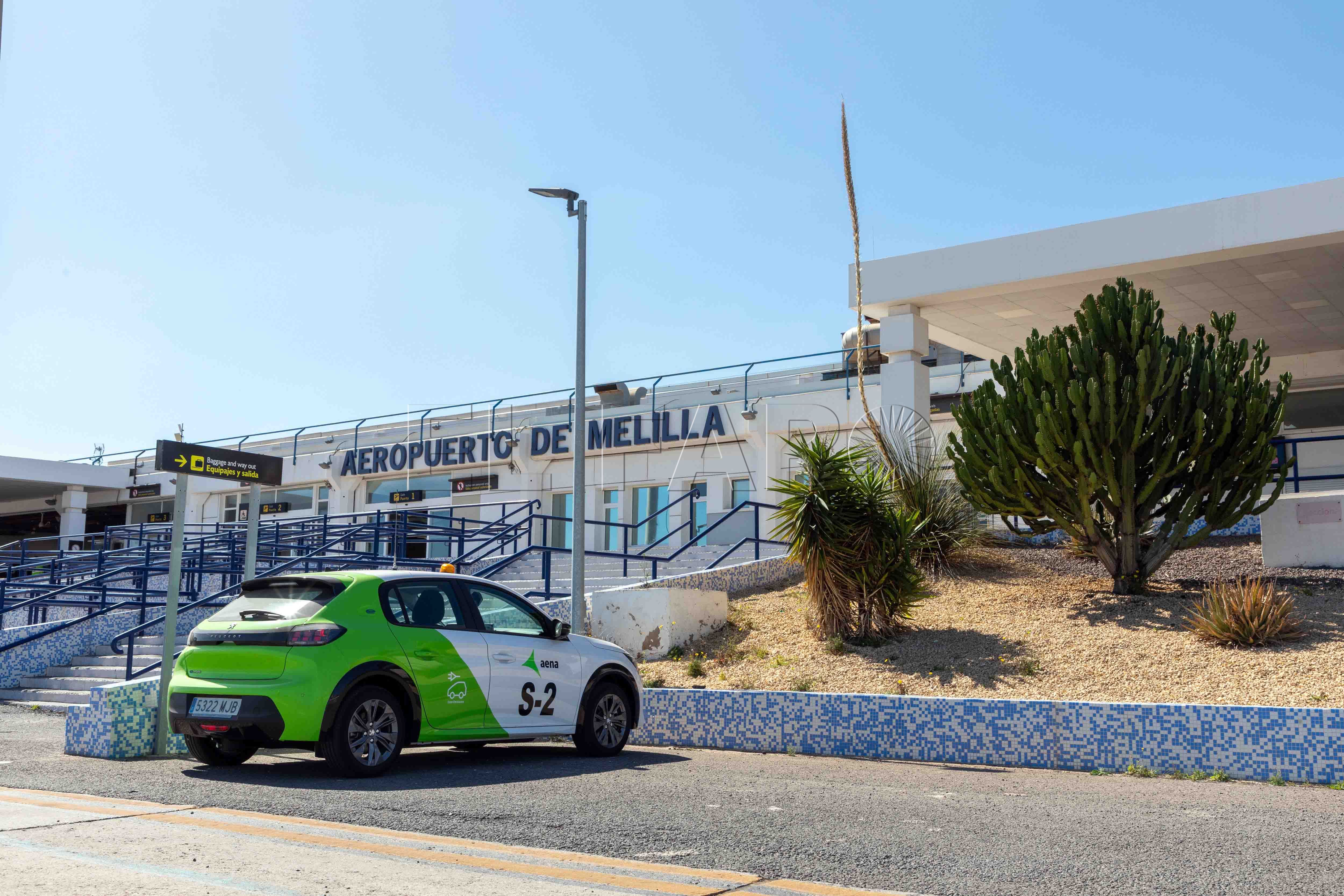 Aena invertirá más de 370.000 euros en el aeropuerto para mejorar la eficiencia energética y el confort en la terminal