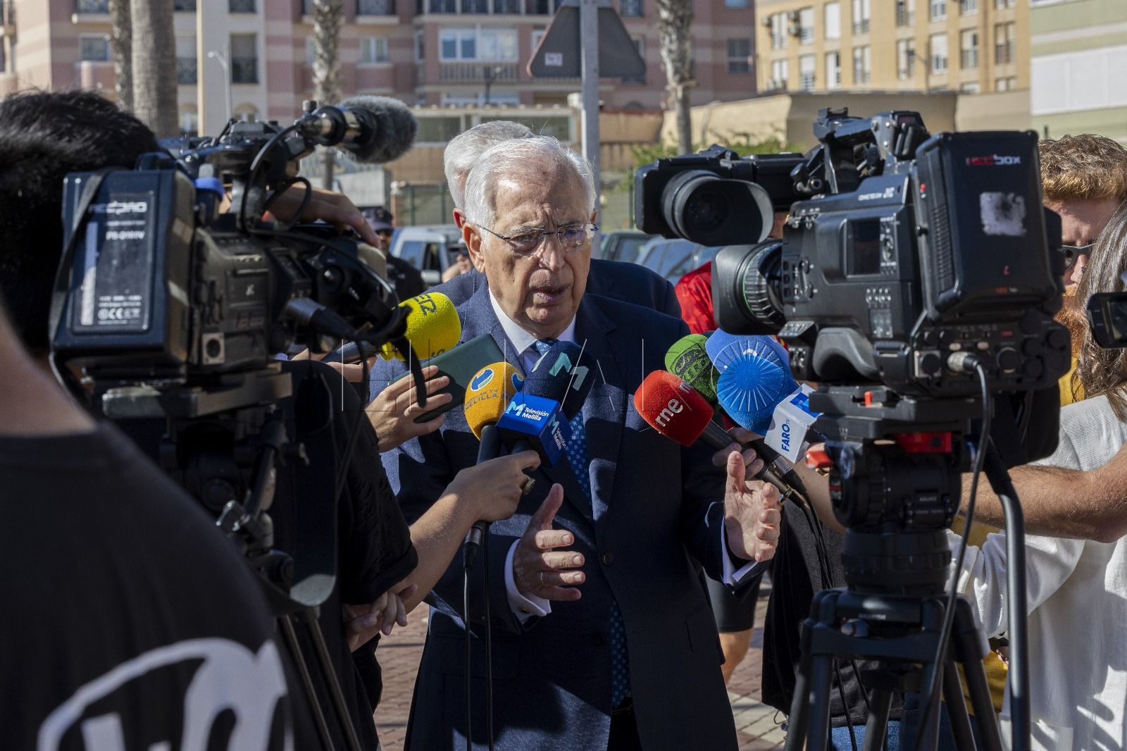 Imbroda invita al PSOE a demandar por involucrarlo en las irregularidades de CpM