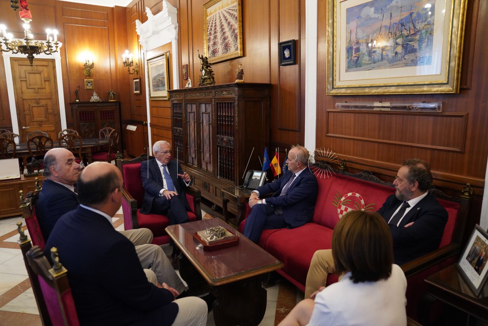 La UNED propone alianzas con el mundo de la empresa