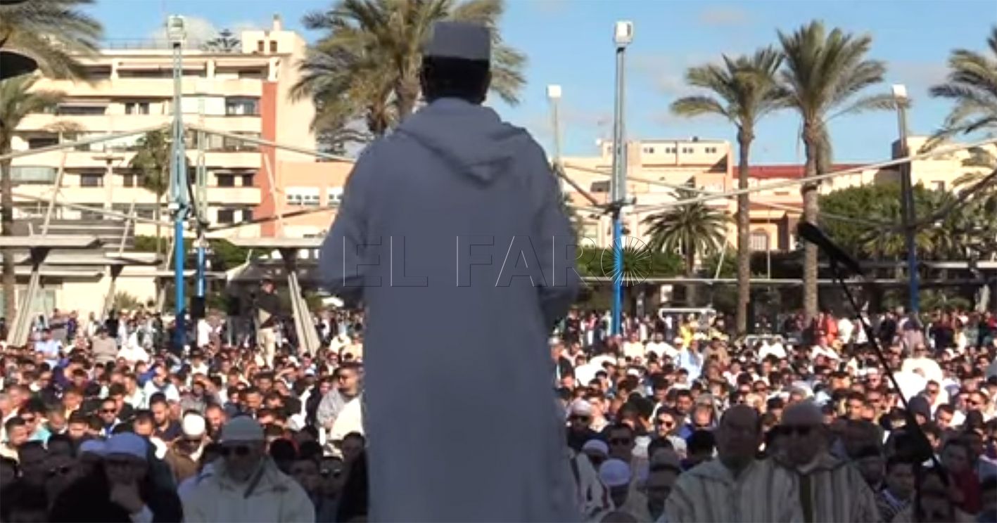 Todo preparado para el rezo colectivo del Aid el Kebir en la Plaza Multifuncional de San Lorenzo