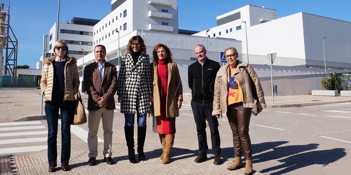 "¿Ya están aquí todos los facultativos?"