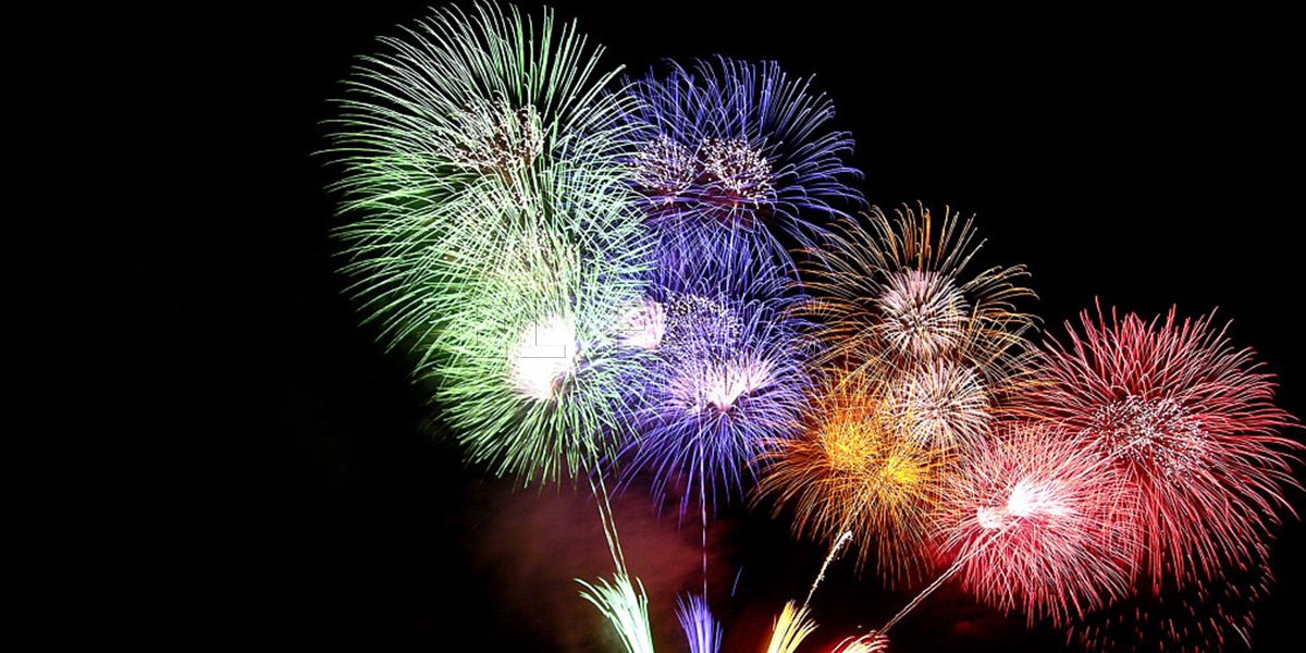 Un espectáculo de fuegos para la noche de San Juan