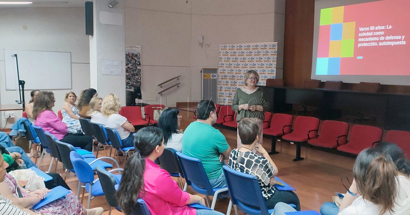 Profesionales del Ingesa analizan el liderazgo enfermero en un curso en el Hospital Comarcal