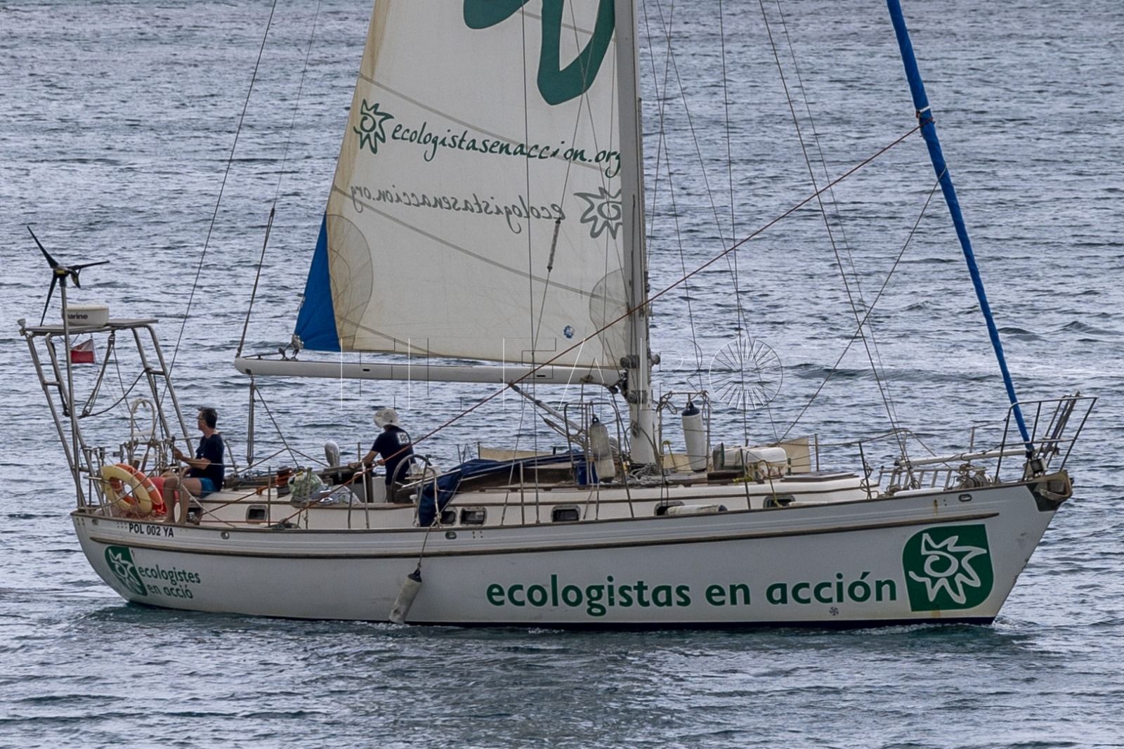 Atraca en Melilla el barco de Ecologistas en Acción
