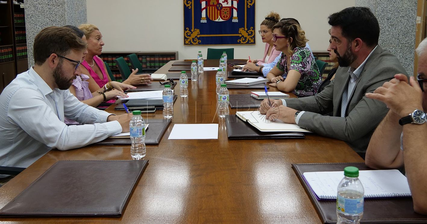 Moh expresa su deseo de encontar una solución estructural para los planes de empleo