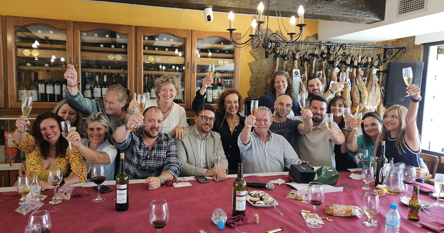 Comida de despedida a 'Valdi' de sus compañeros en el Patronato de Turismo por su jubilación