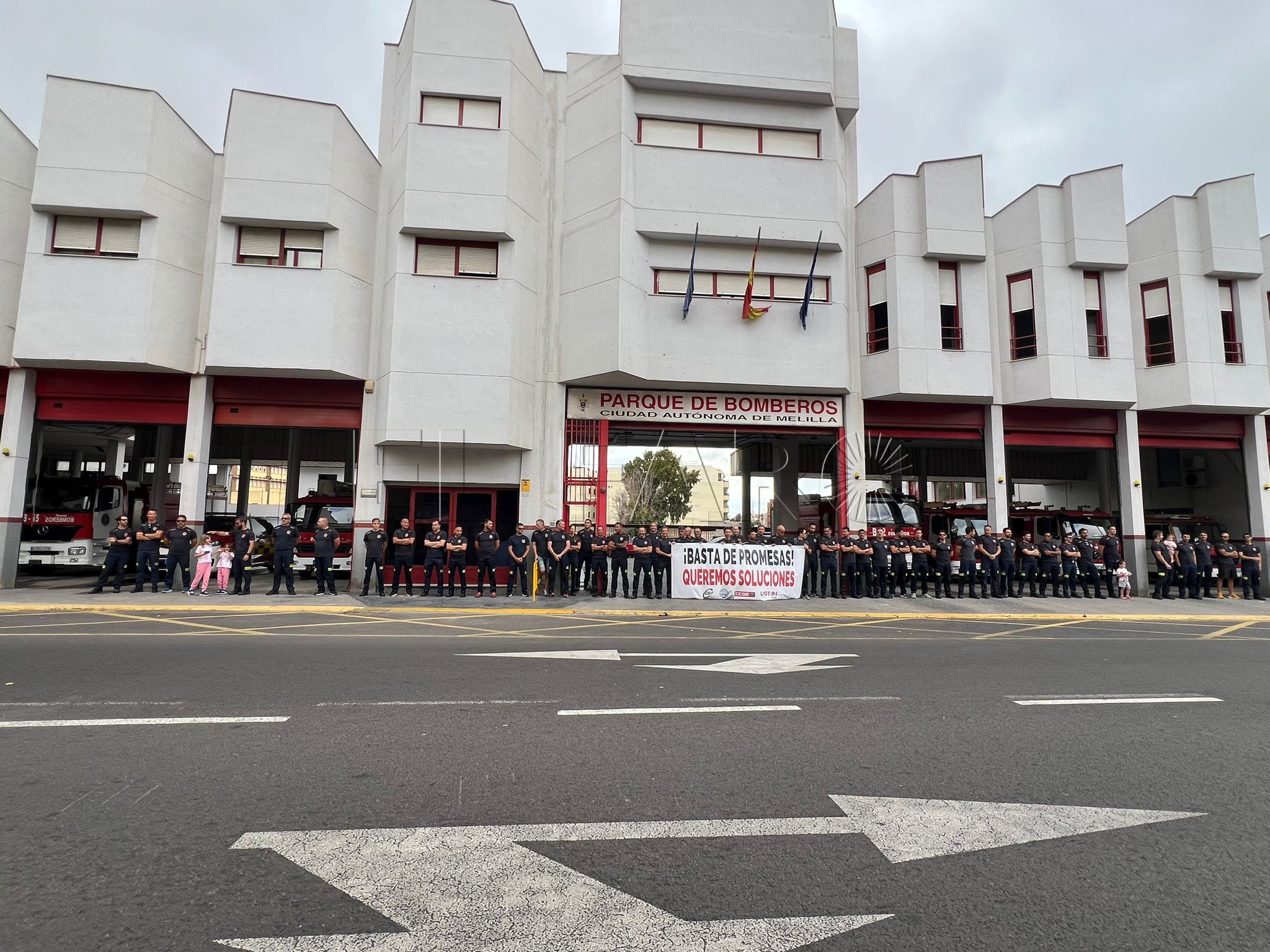 Los bomberos de Melilla vuelven a las movilizaciones