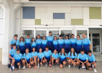 foto de familia con los expedicionarios melillenses que van a competir en tierras extremeñas este fin de semana.