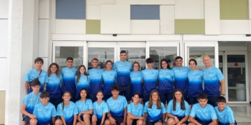 foto de familia con los expedicionarios melillenses que van a competir en tierras extremeñas este fin de semana.