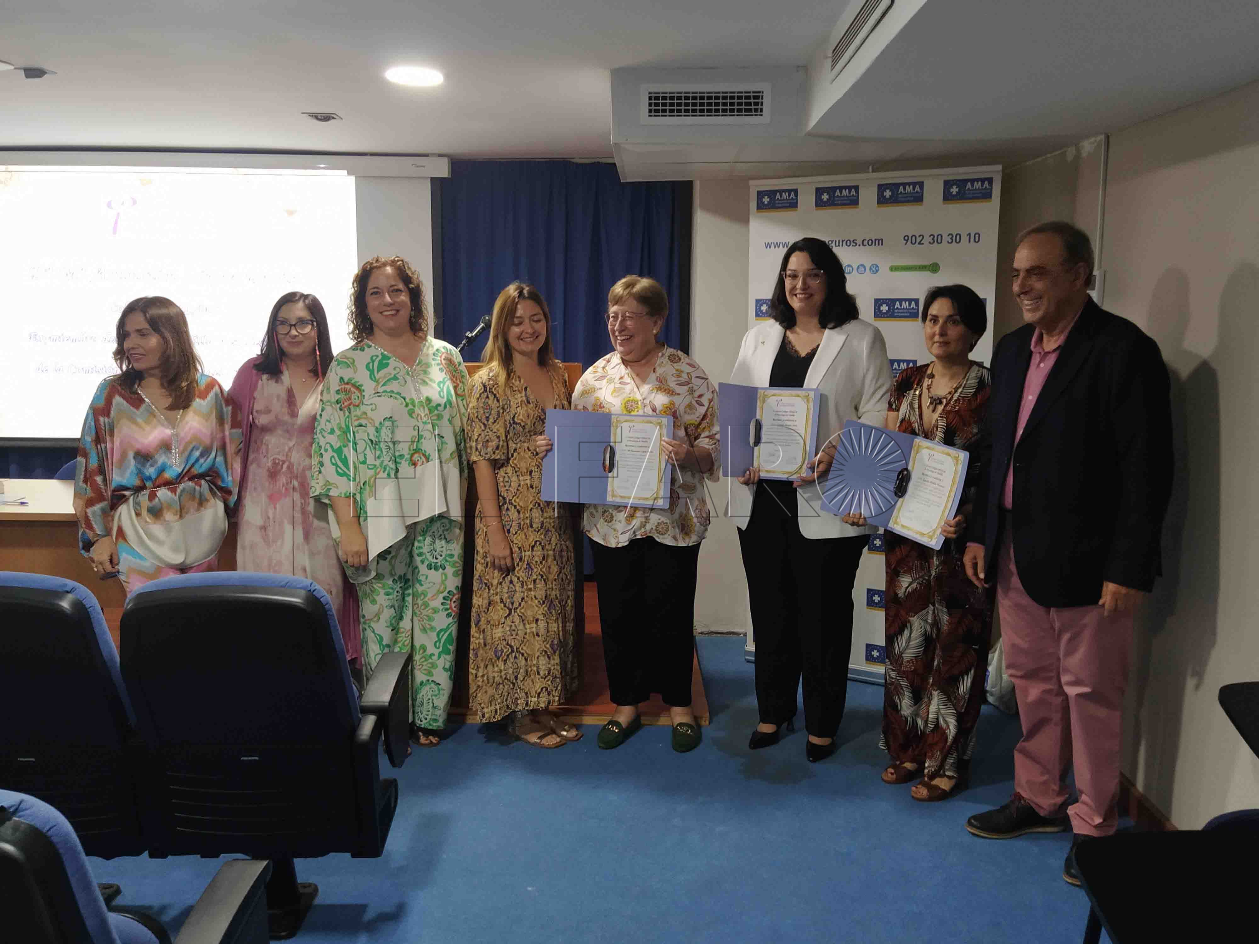 El Colegio de Psicólogos homenajea a tres de sus miembros