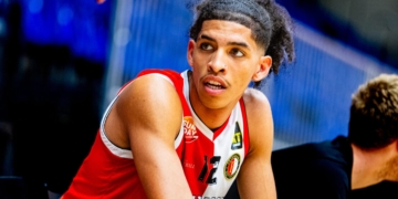 El joven jugador neerlandés formó parte de la plantilla del conjunto del Zeeuw & Zeeuw Feyernoord gracias a la beca  “Becoming a Pro”.