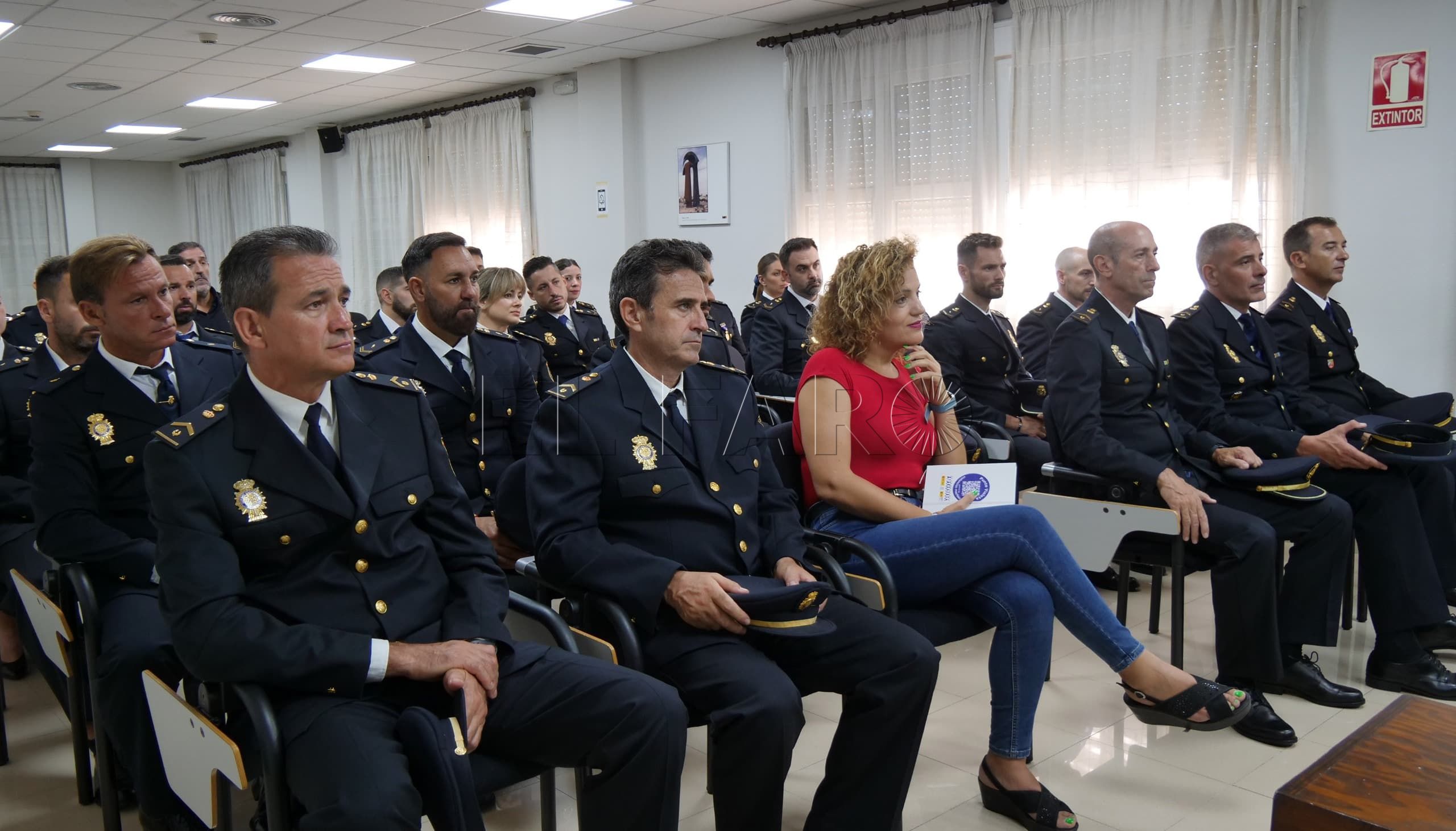 Se incorporan a la Jefatura Superior 55 policías nacionales