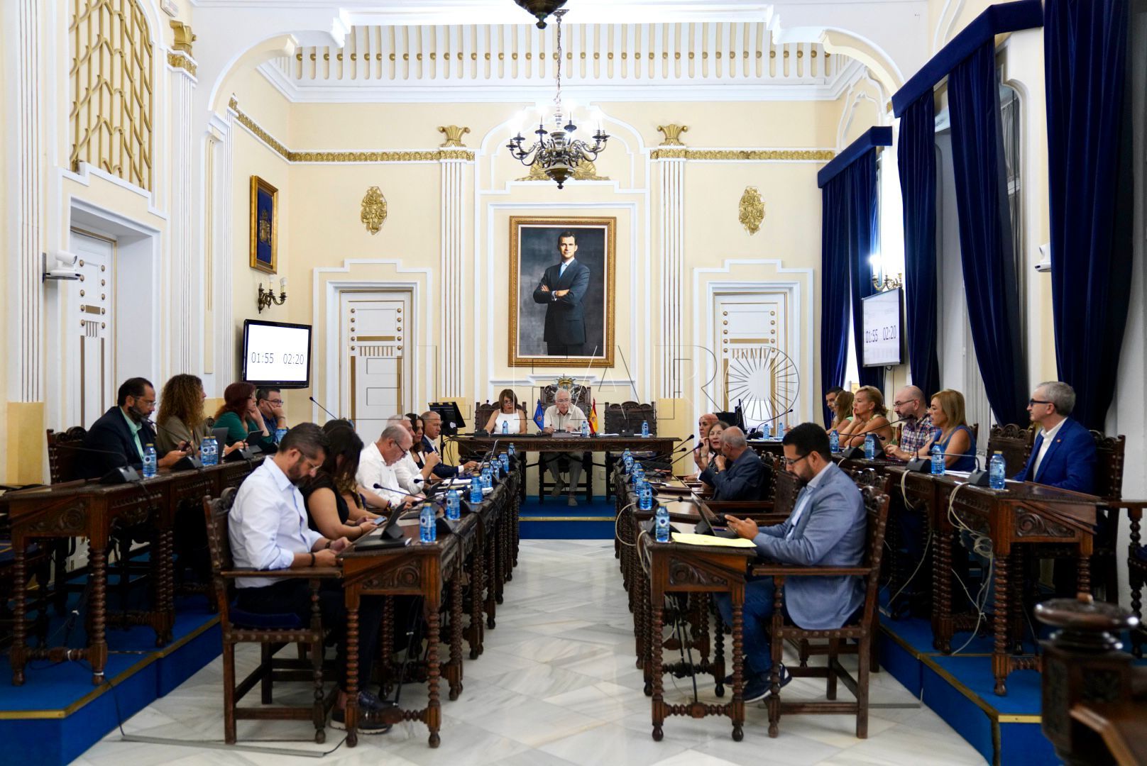 La Asamblea solo tendrá cuatro grupos parlamentarios
