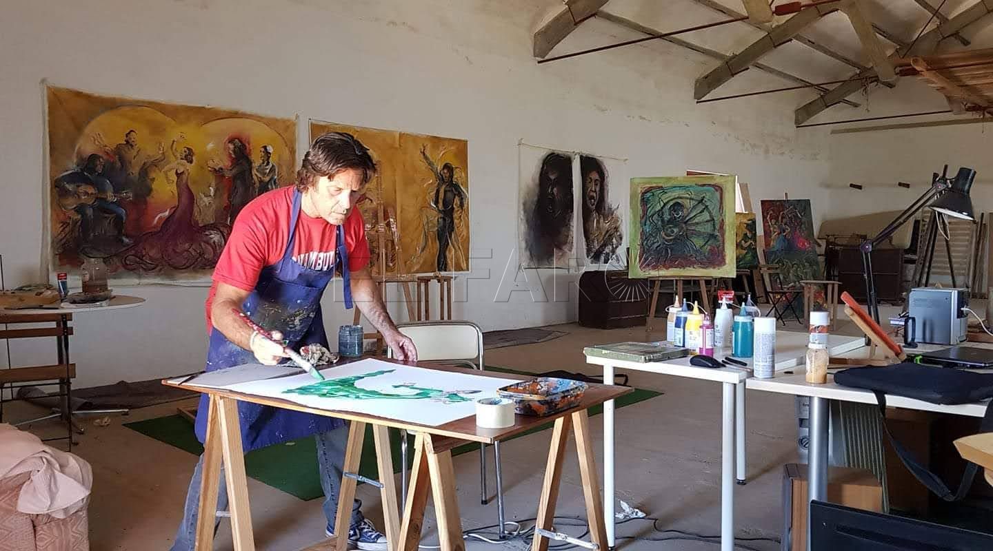 “El libro de artista ‘Sevilla’ me reconcilia con mi ciudad”
