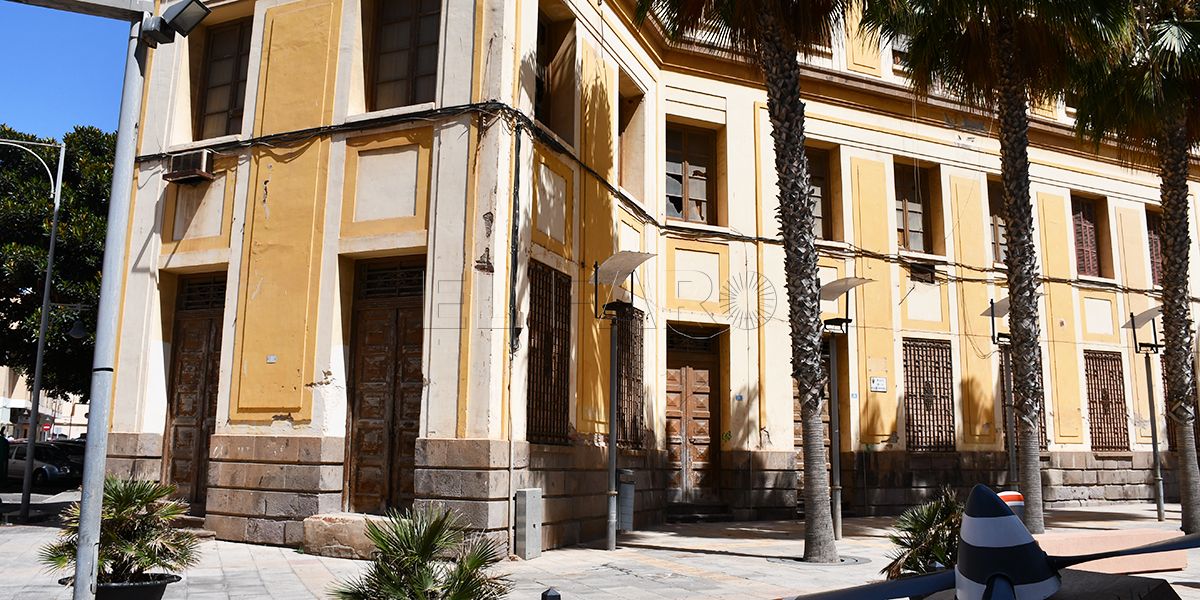 Marín anuncia que, en breve, se sacará a licitación la rehabilitación del antiguo edificio de Correos