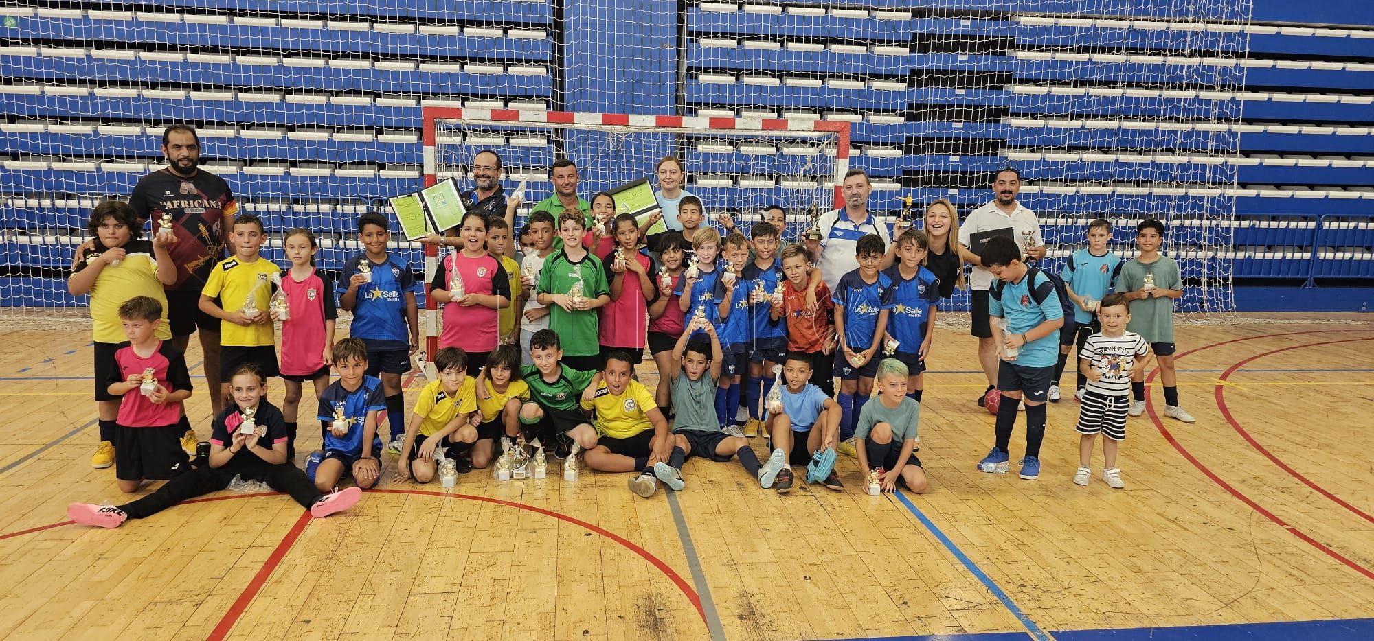 El CD Gimnástico Melilla gana el Memorial Paquito de fútbol sala benjamín