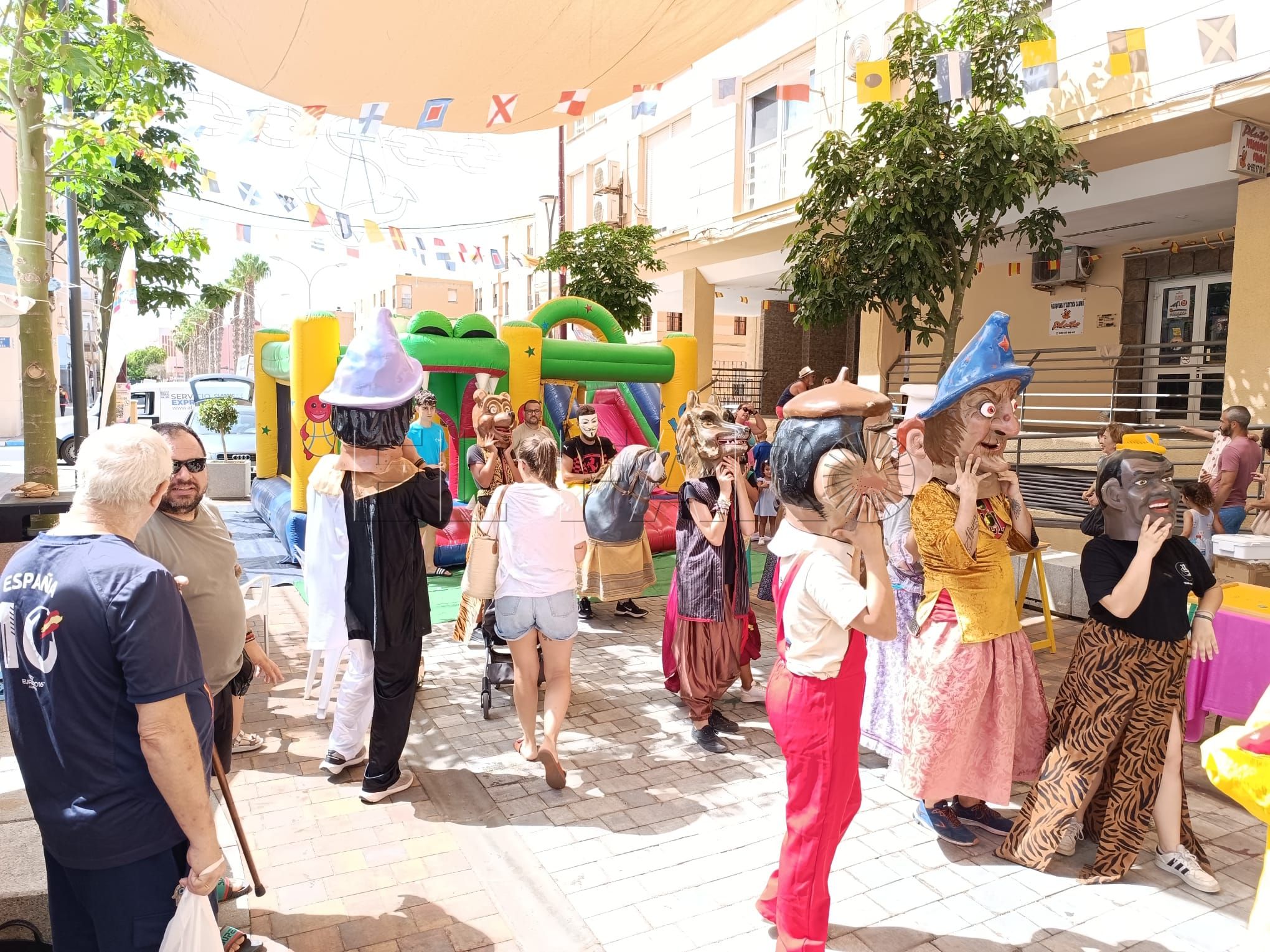 Corea se llena de vida para festejar a la Virgen del Carmen