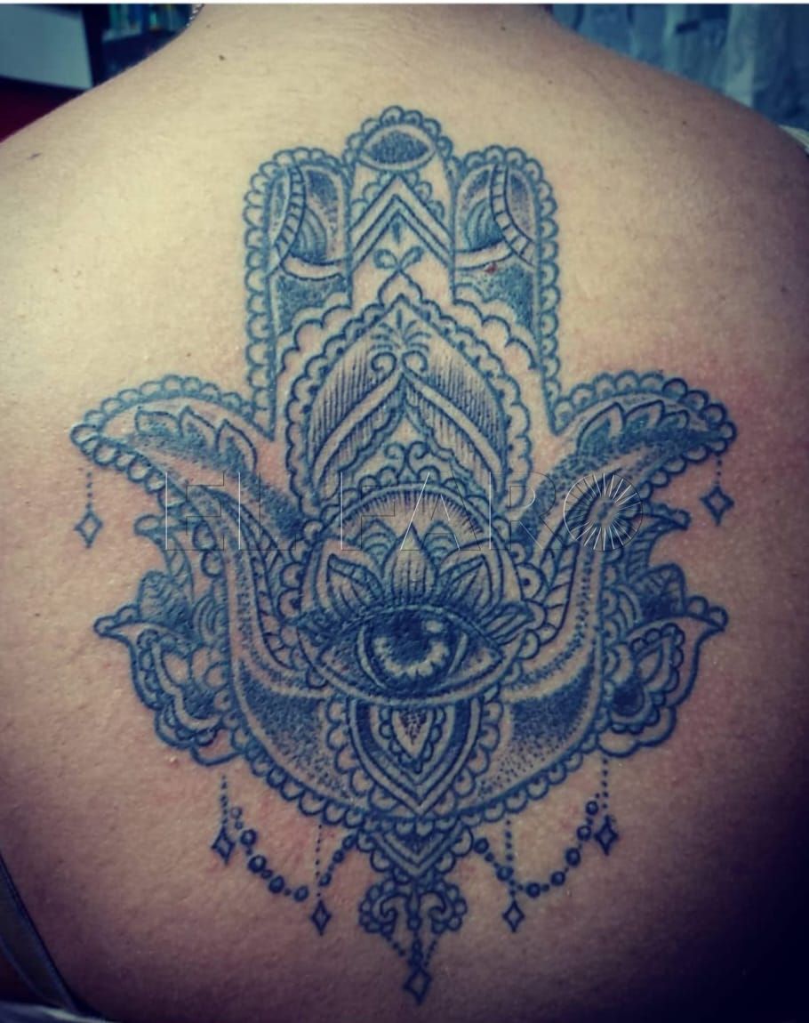 El verano, la época estrella para los tatuajes en Melilla