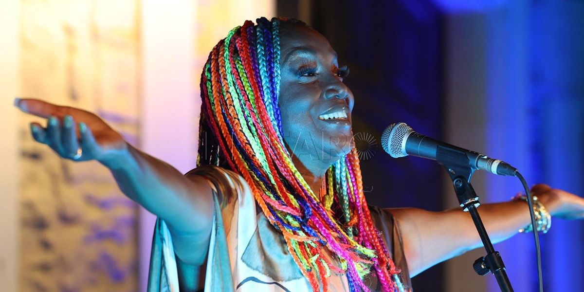 Lucrecia pone en pie al público melillense