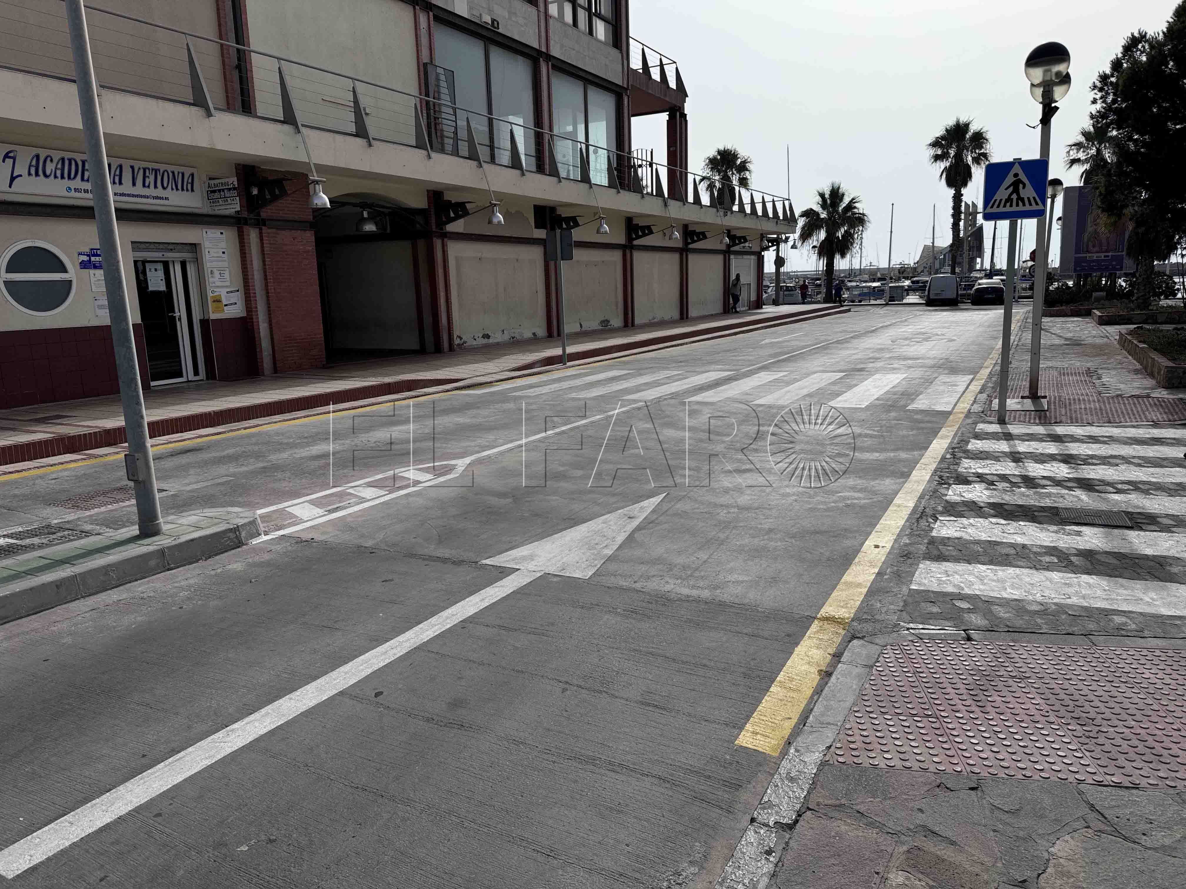 Finalizado el pavimento de acceso a las embarcaciones menores del puerto deportivo