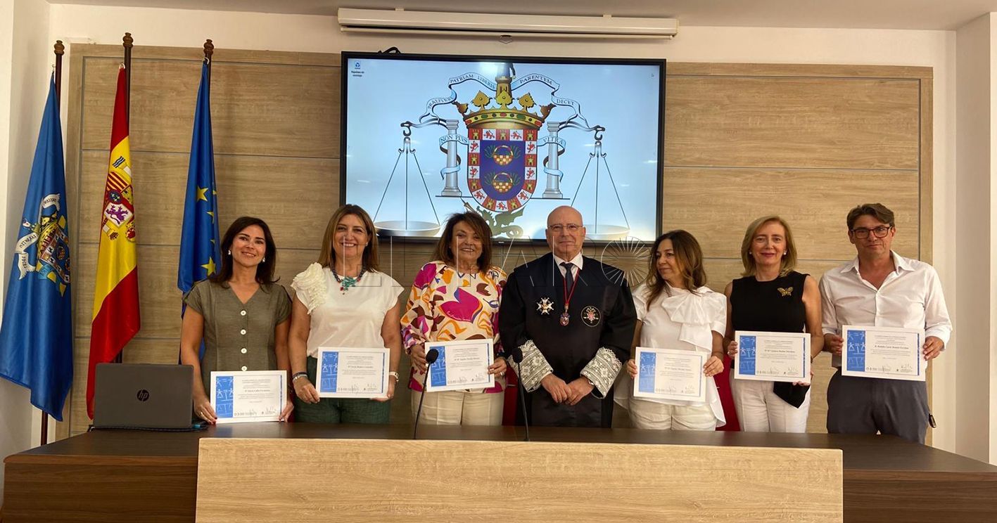 El Icame reconoce la labor de los profesionales del Centro de la Mujer