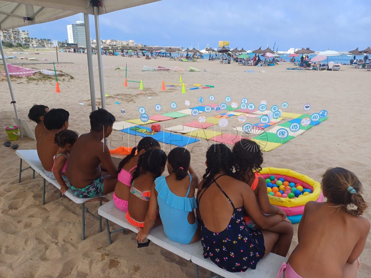 Los niños melillenses aprenden la importancia de conservar los hábitats con el gran juego de la biodiversidad