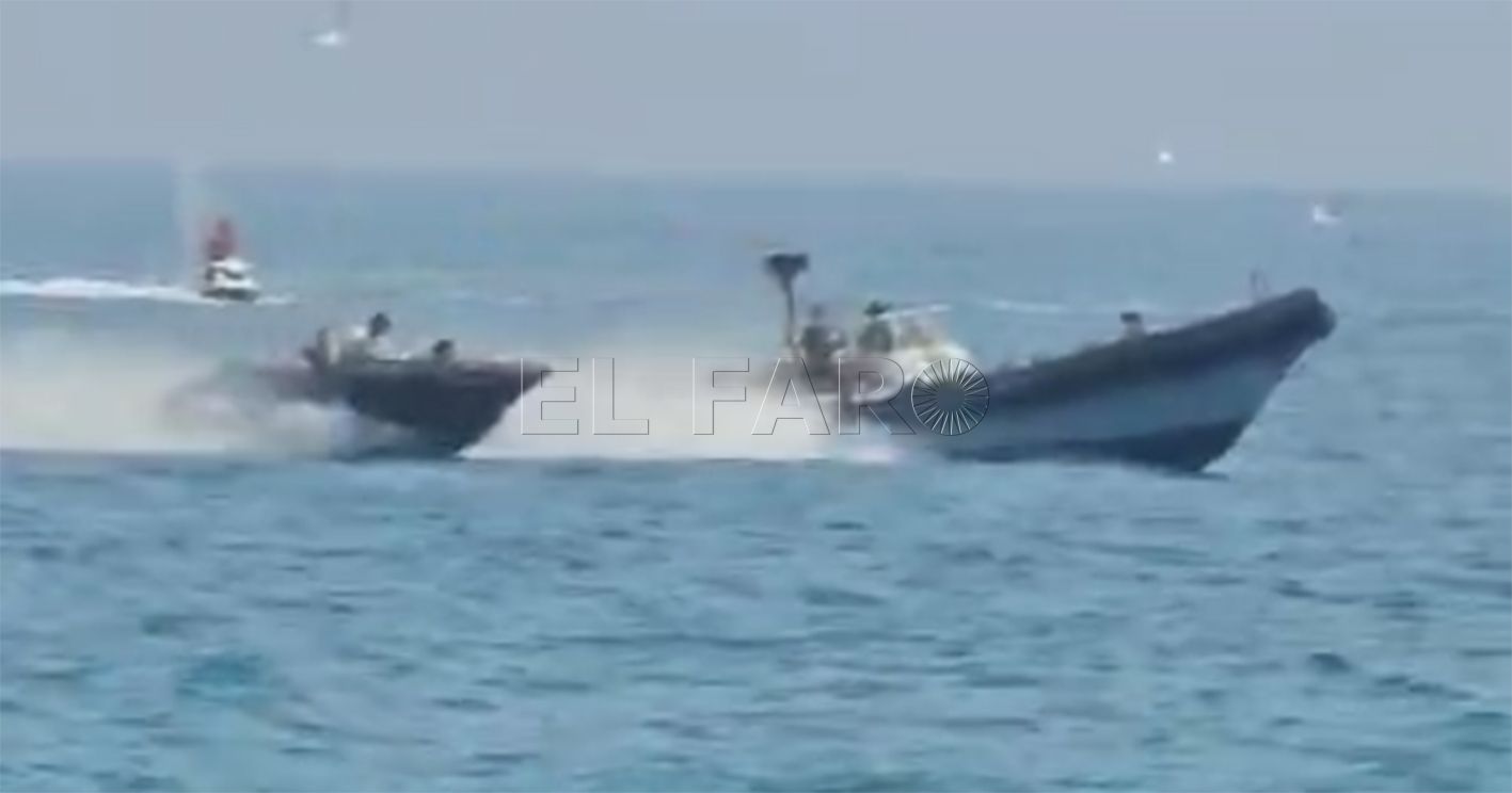 La Guardia Civil impide la entrada a Melilla de migrantes en un barco de recreo