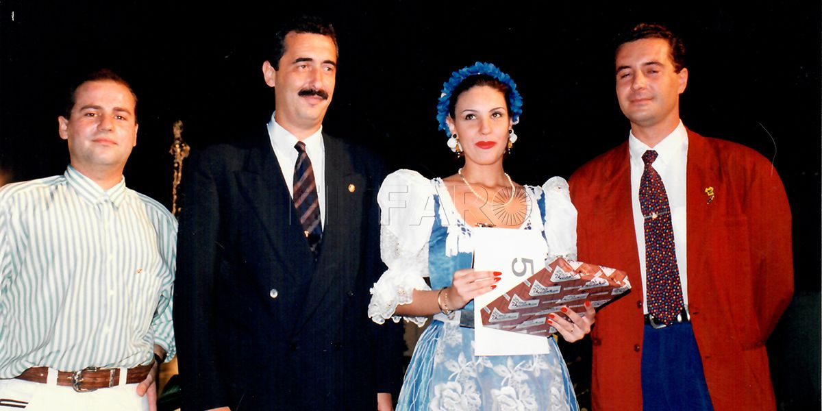 Callejón: "Norma Duval quedó impactada por la belleza del traje regional melillense"