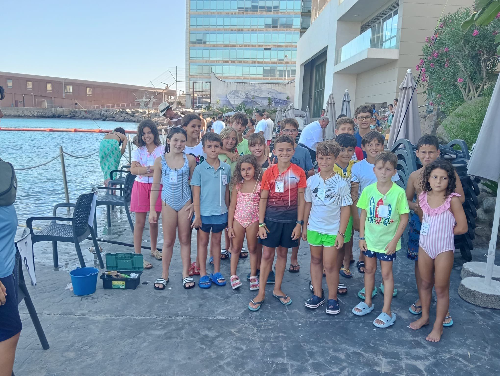 La pesca infantil inunda el Real Club Marítimo