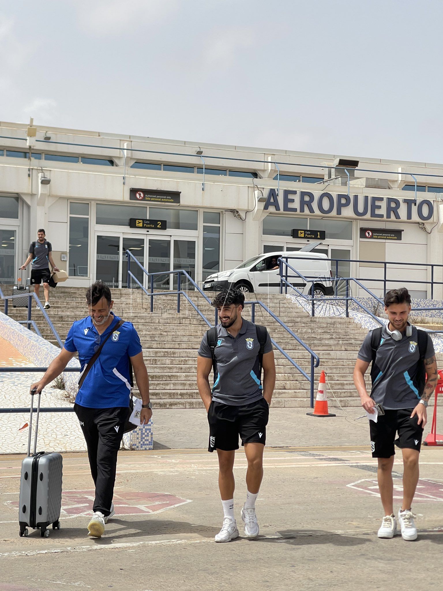 Pistoletazo de salida al proyecto deportivo de la UD Melilla 2024-25