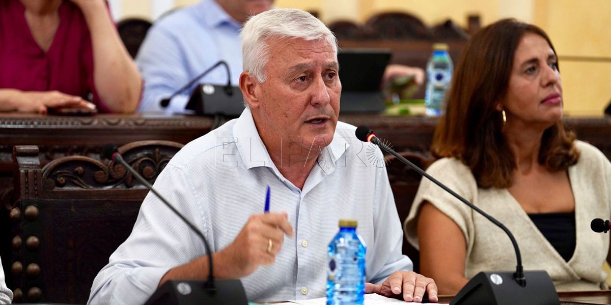 La Asamblea da luz verde al nuevo contrato de la empresa de autobuses