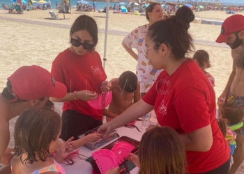 Terminan con gran éxito los teatros, juegos y talleres en las playas