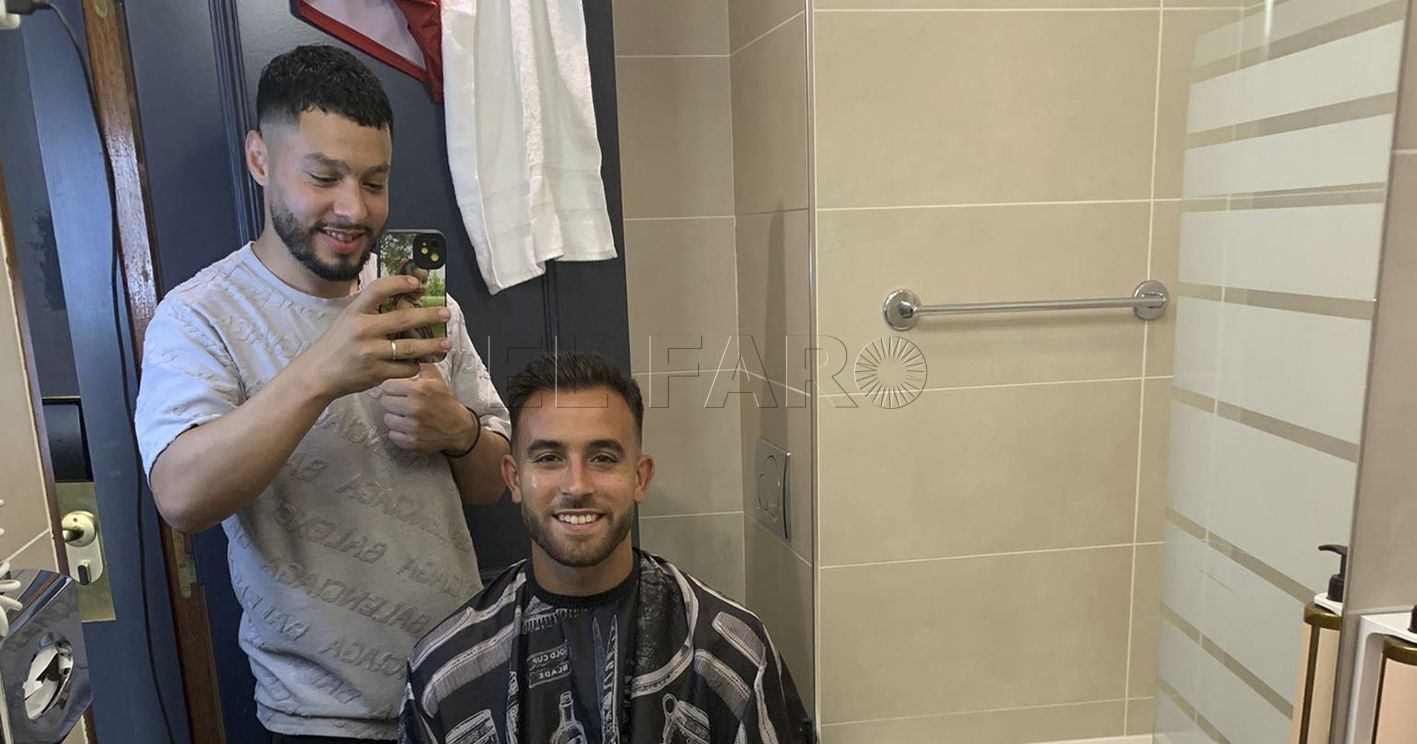 Abdel, el peluquero que corta y peina a España: "Me piden cortes modernos"