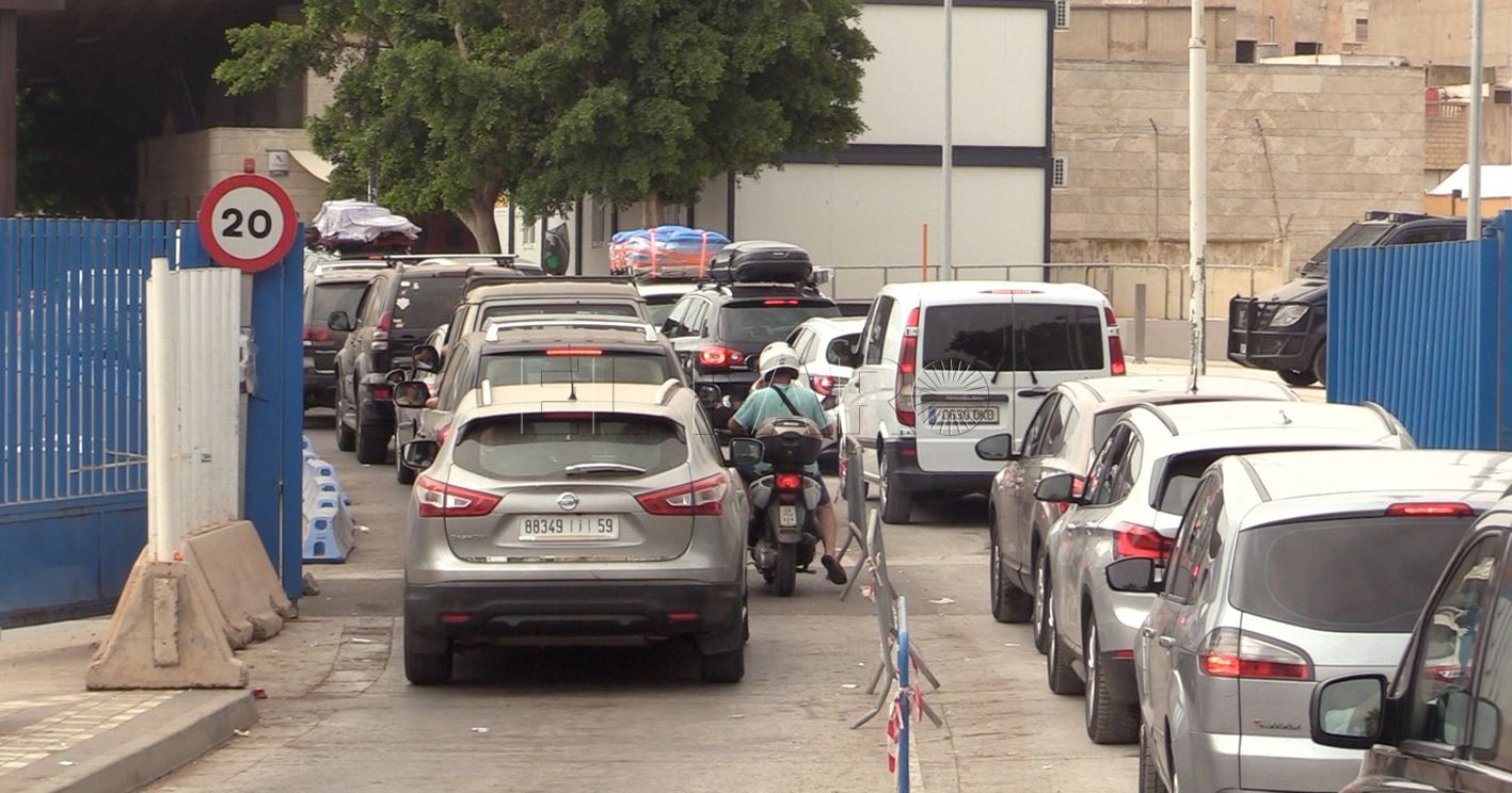 La Delegación del Gobierno, "flexible" con el número de efectivos y de carriles para cada sentido en la frontera