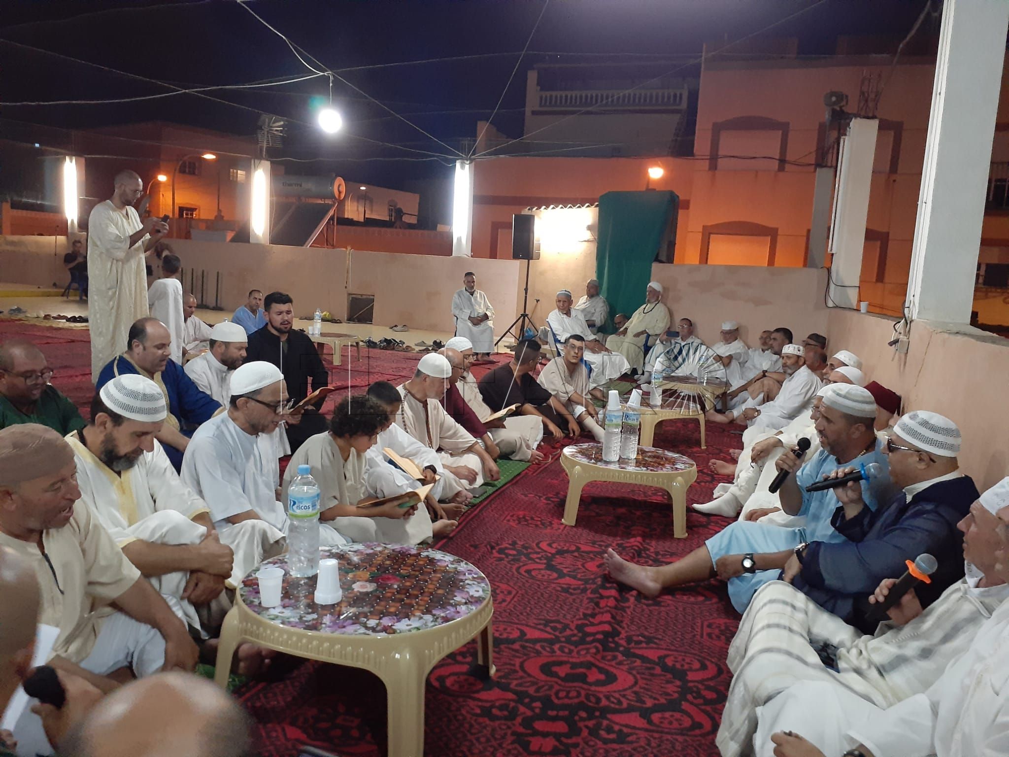 Apoyo total de los imames al mausin de la Zawiya Al Alawiya