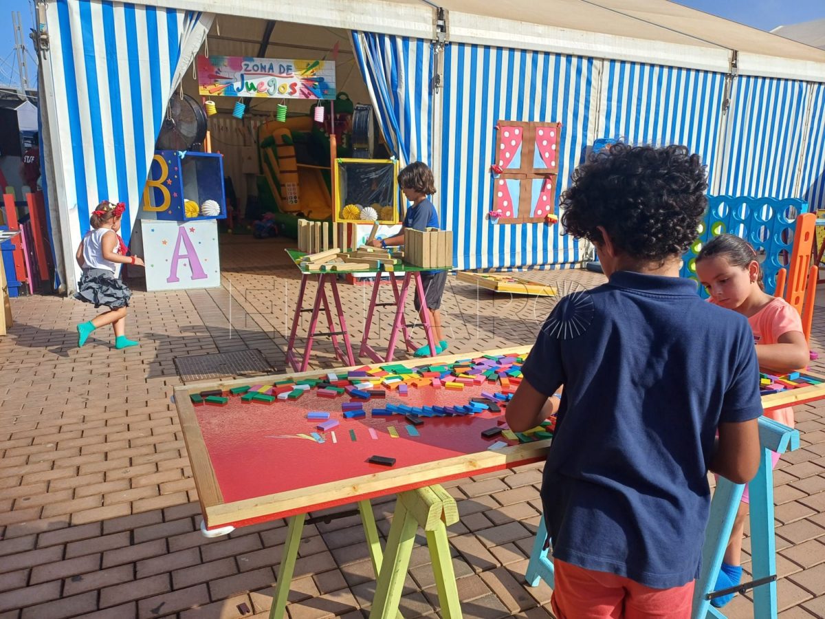 La Caseta Infantil ha acogido un centenar de niños a lo largo de cada día de Feria