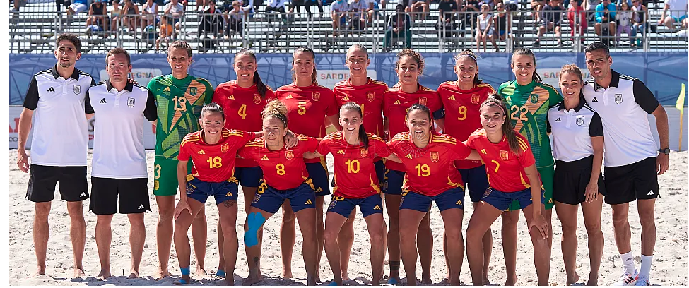 España termina tercera en el Europeo de fútbol playa femenino