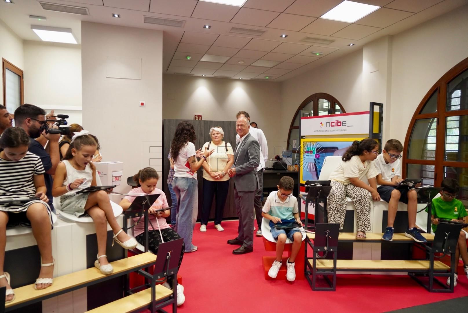 La ludoteca del Parque Hernández abre sus puertas a la ciberseguridad