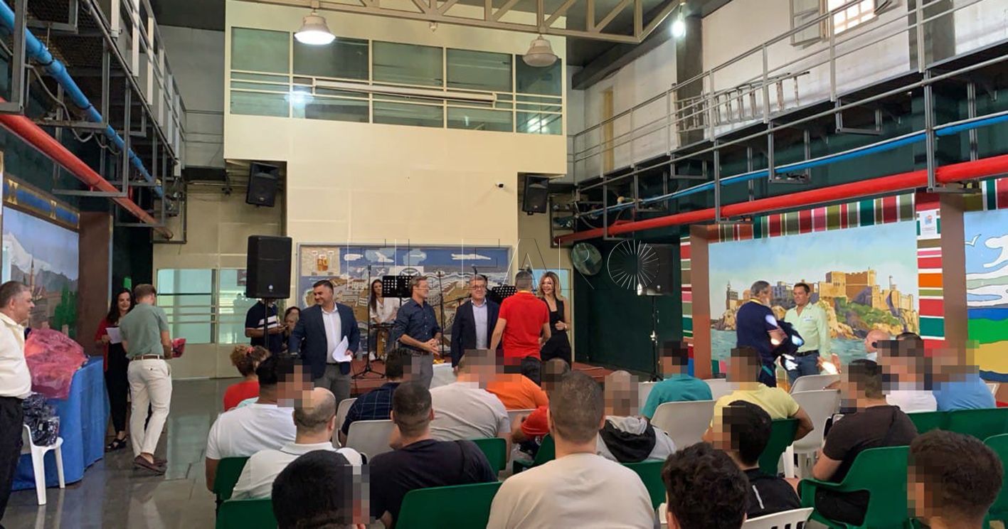 El Centro Penitenciario otorga a los internos los premios de las competiciones de la Merced