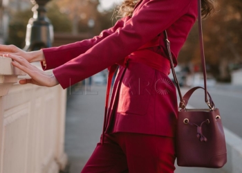 El estampado de leopardo, el color burgundy, los cárdigan y las bailarinas, las tendencias de este otoño