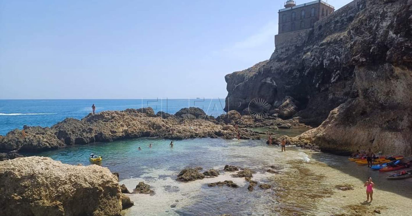 Ventura dice que, de momento, no está prevista la construcción de la pasarela a Cala Trápana