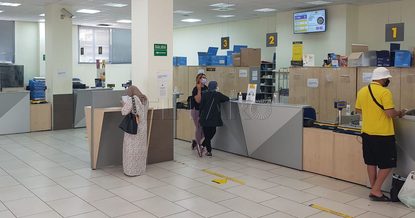 Correos facilita el acceso a la Administración pública a través de su oficina de Melilla