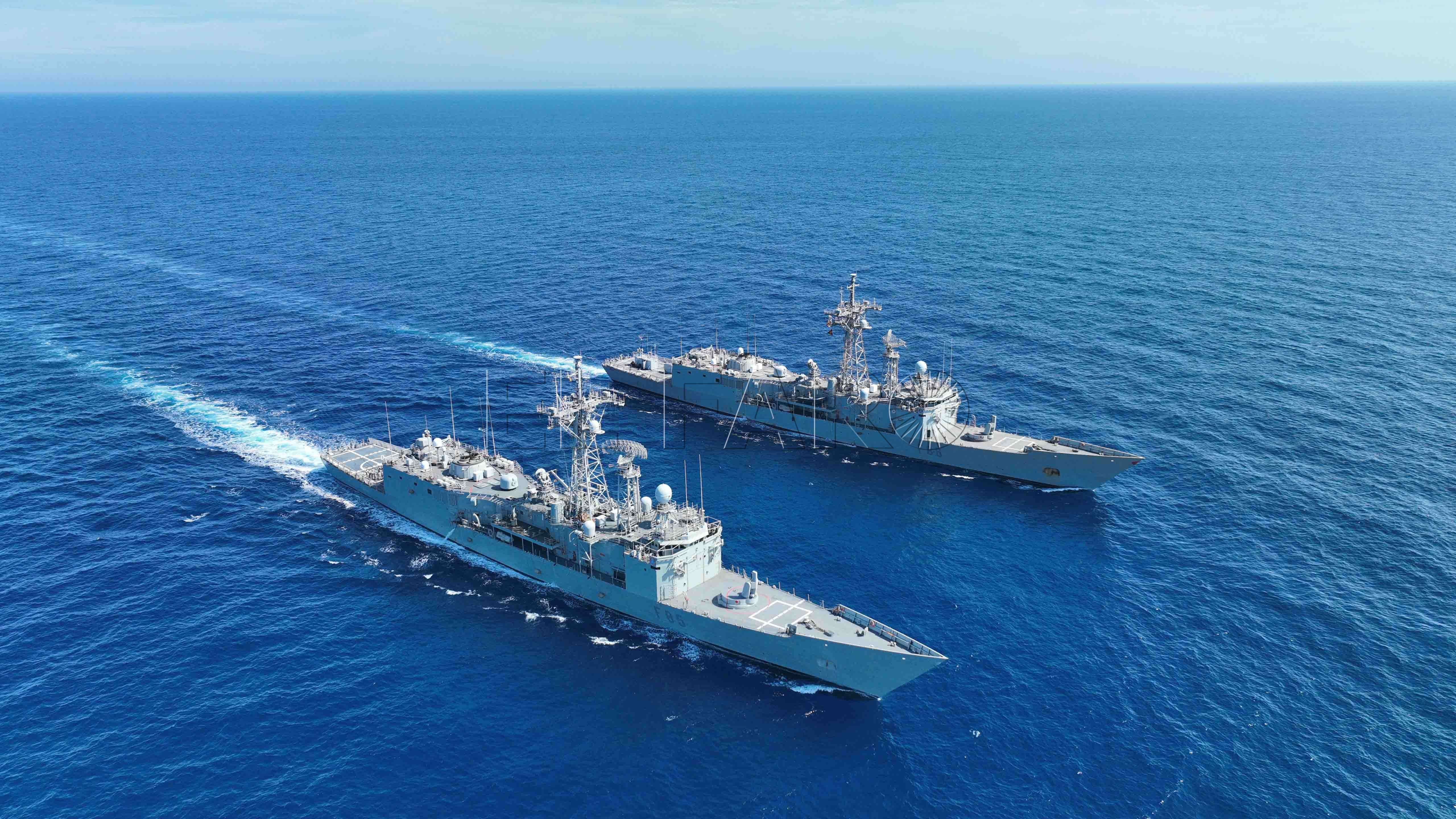 La Armada lidera en aguas del sur un ejercicio de adiestramiento