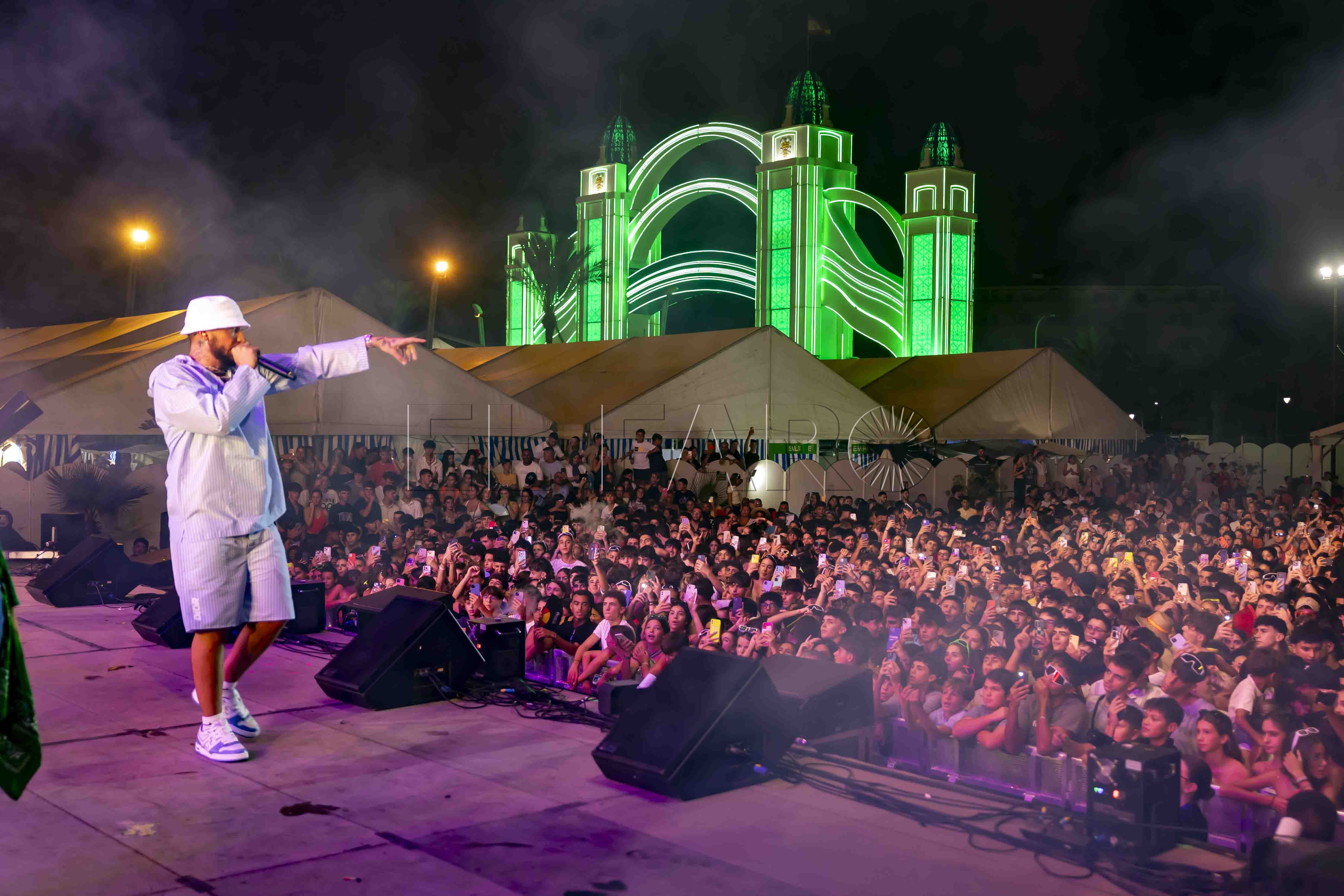 Los conciertos para los jóvenes estarán fuera de la Feria en 2025