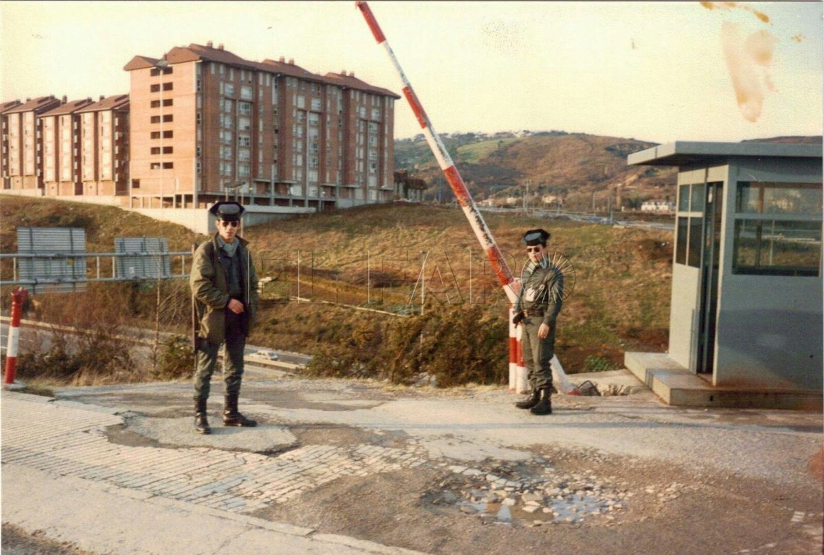 'Llueve sobre Intxaurrondo', un homenaje a la Guardia Civil durante 'los años de plomo' de ETA