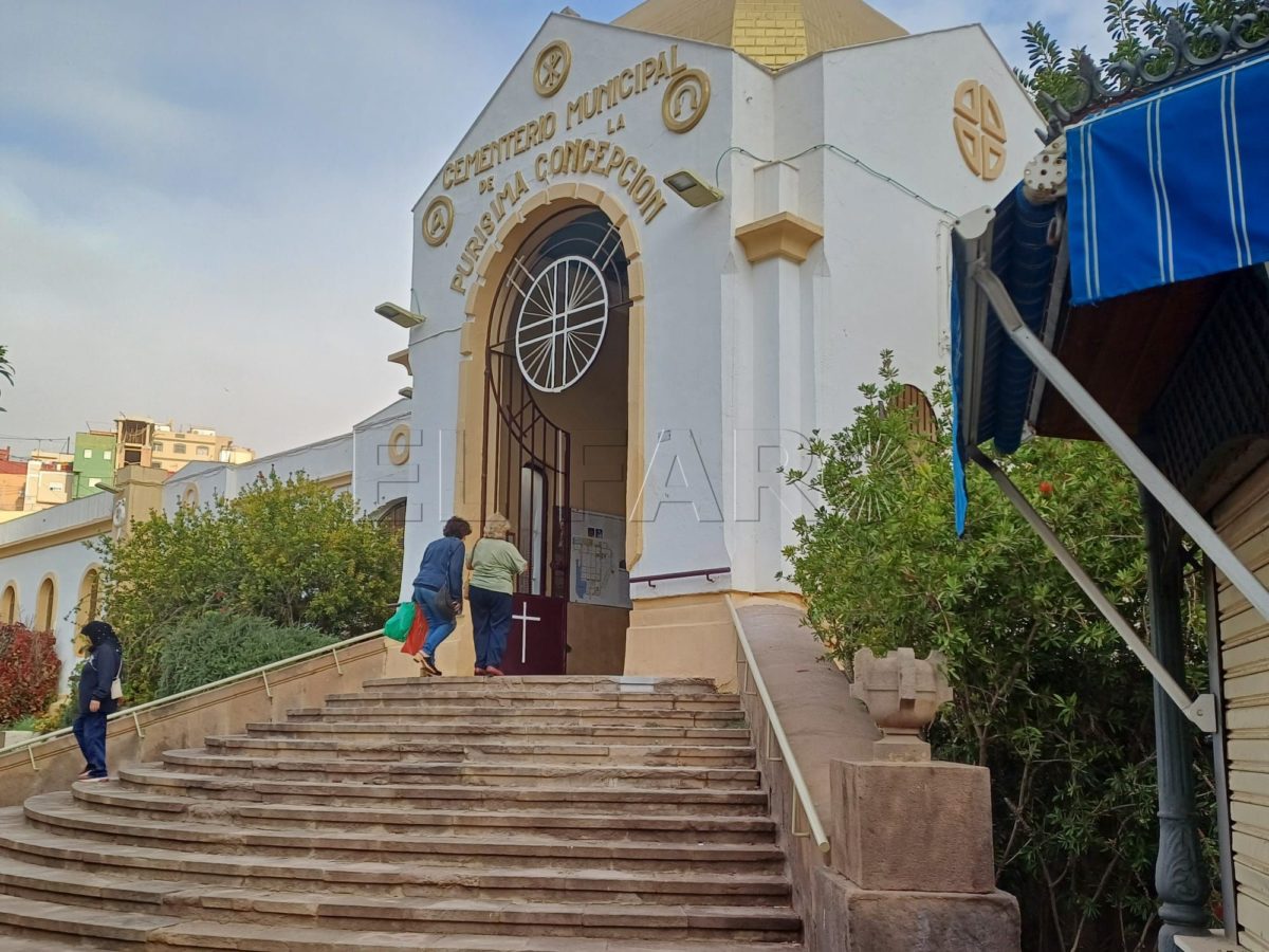 Medio Ambiente se halla inmerso en los arreglos del cementerio de La Purísima para Todos los Santos