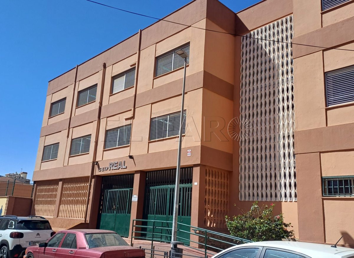 Sate-Stes se concentrará mañana frente al CEIP Real para protestar contra el estado de las instalaciones